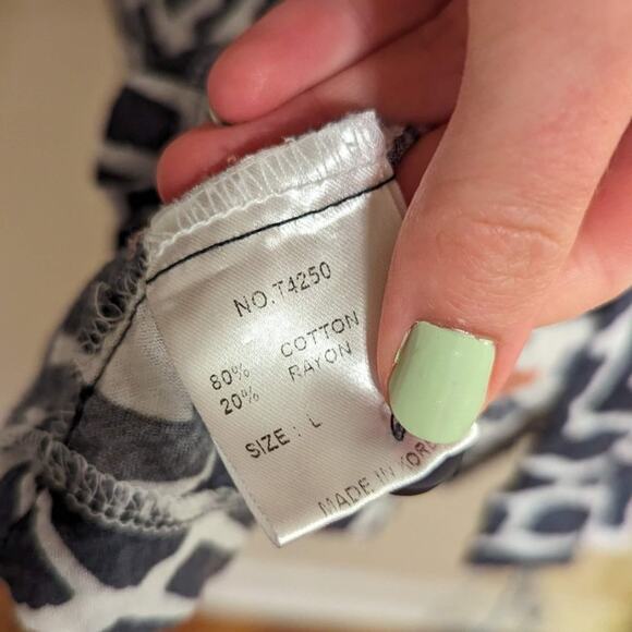 Terra-SJ Apparel Printed Ruffle Neck 3/4 Sleeve Top Blouse Size Large - Picture 7 of 8